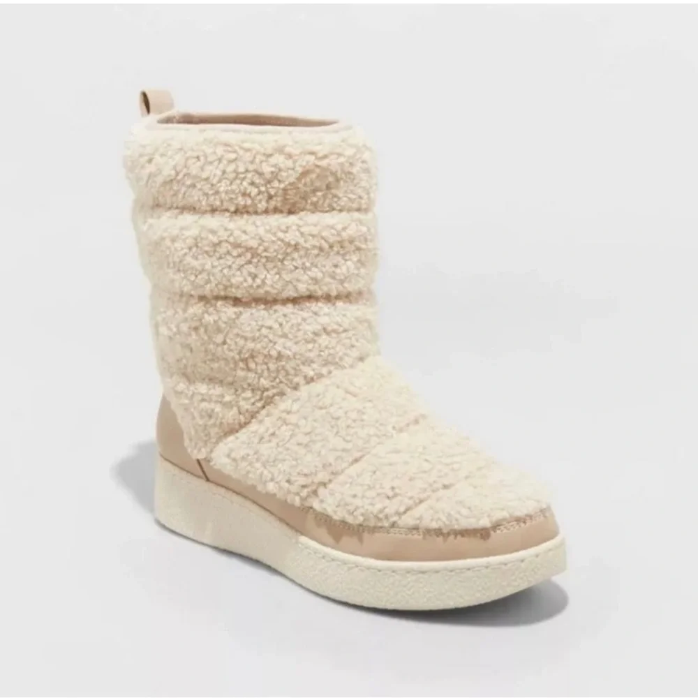 WARM FUZZY WINTER BOOTS